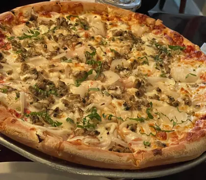 Evelyn's Pizza, business photo 4