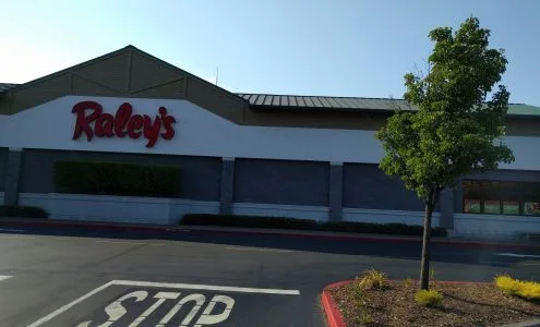 Raley's business photo